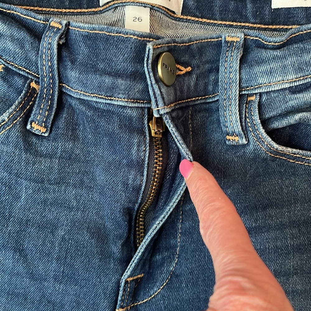 FRAME Le High Straight Fringe Hem Jeans - Picture 5 of 10